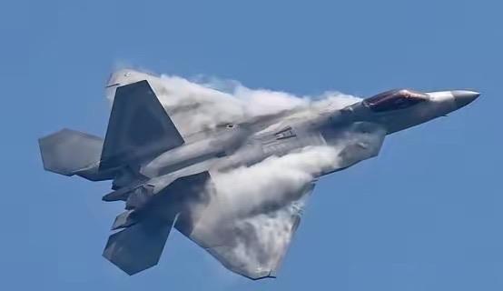美军曾经一直搞不明白，为啥自己的主力战机F-35刚从日本基地起飞，飞行不到200