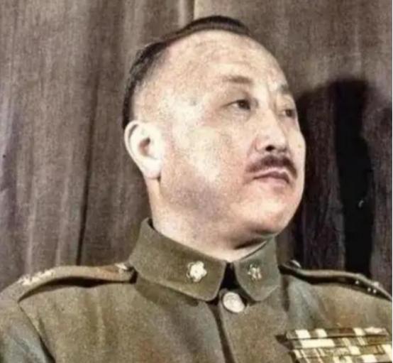 抗战时期，卫立煌给了八路军多少武器弹药？答案说出来可能超出不少人的想象——这位国