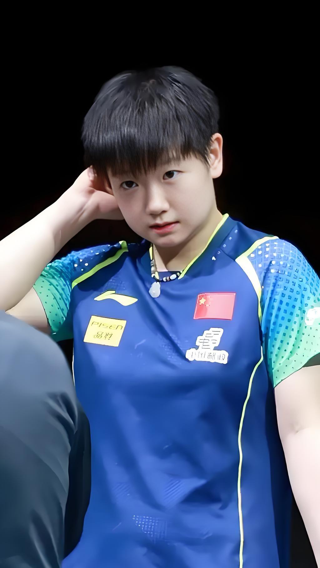 莎莎成了真正的深大队“幼儿园”“园长”？随着蒯曼转会山东鲁能，以及深大队队员的