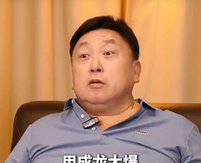 大导演王晶说自己多年导戏，看很多该红的人没红，而有些感觉难红的人却又红了。这说明
