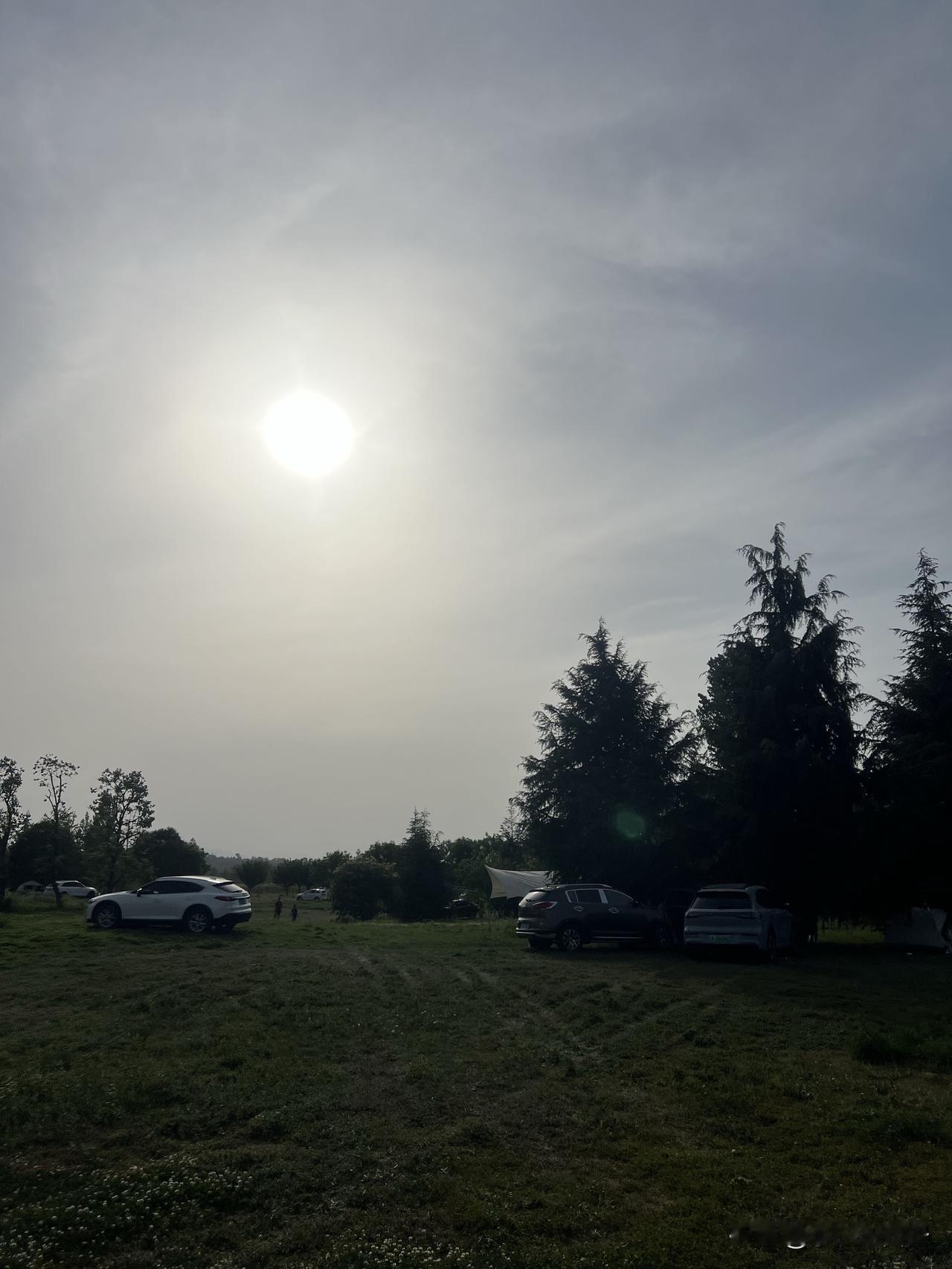 5月4日下午驾车经连霍高速法汤旅游专线来到了太白山脚下，在太白山旅游区一