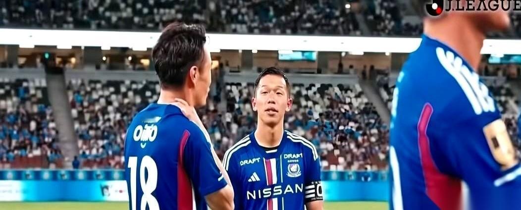 刚刷到个新闻，差点把手机扔了。日本足球，疯了。他们竟然投票通过，要把“平局”