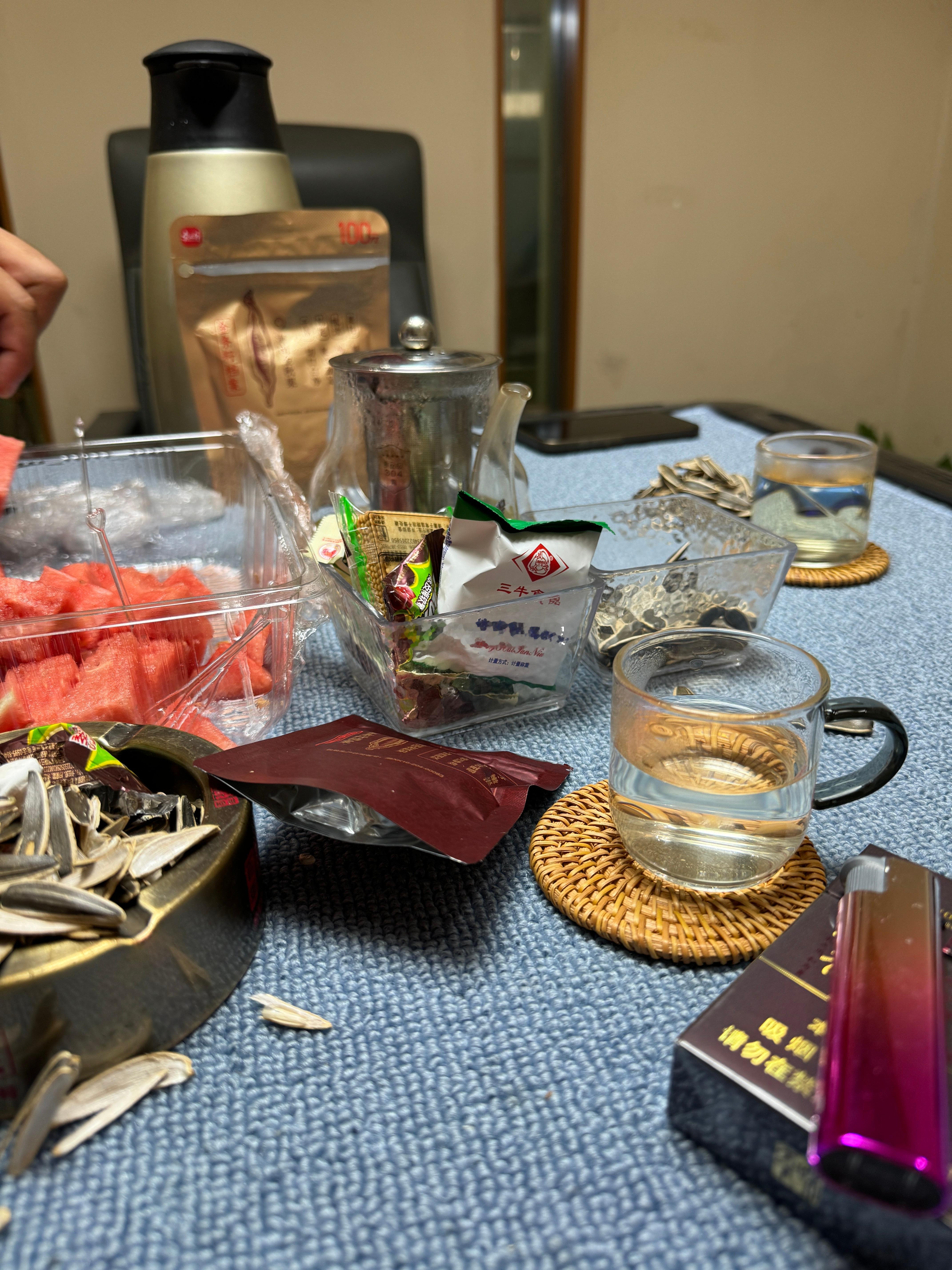 喝点茶吧….