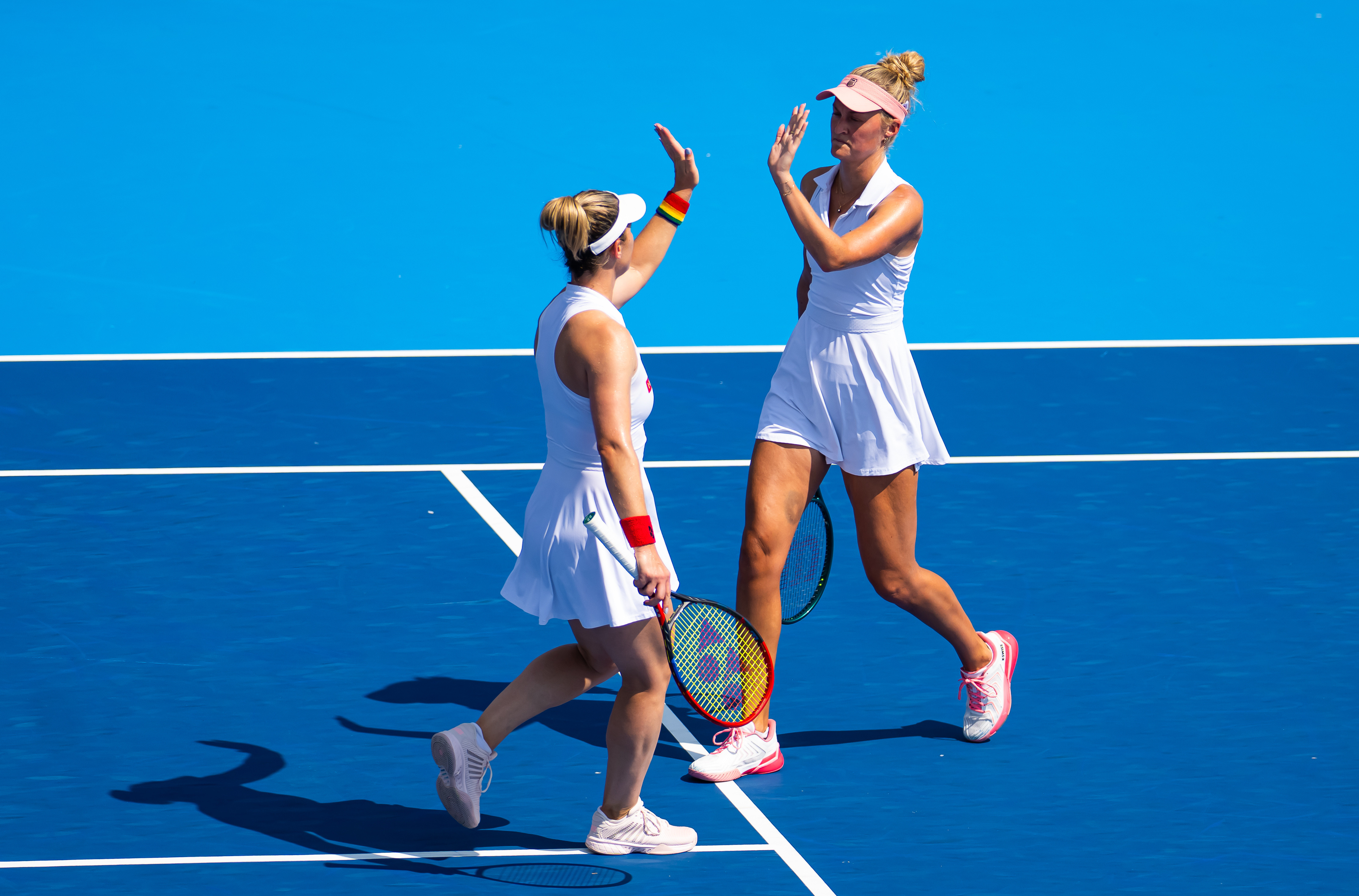 WTA1000辛辛那提站双打半决赛，2号种子达布劳斯基/卢特利芙以3-66-3