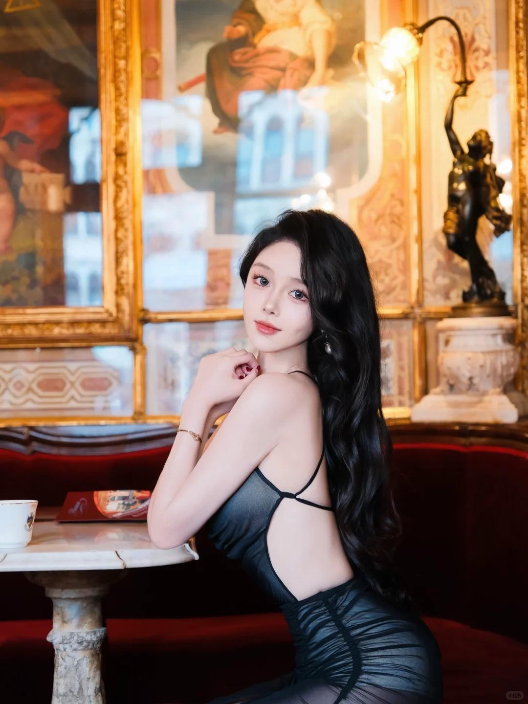 广东兼职模特小姐姐，她的气质像云间藏着的月光，柔暖又清润。说话时语调平缓，尾音带