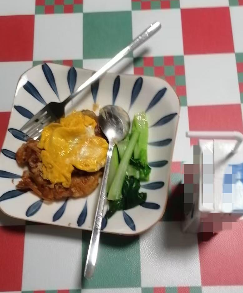 年纪大了，莫名其妙地开始胆小了，终于还是屈服于恐惧心理，开始尽量不点外卖、加工食