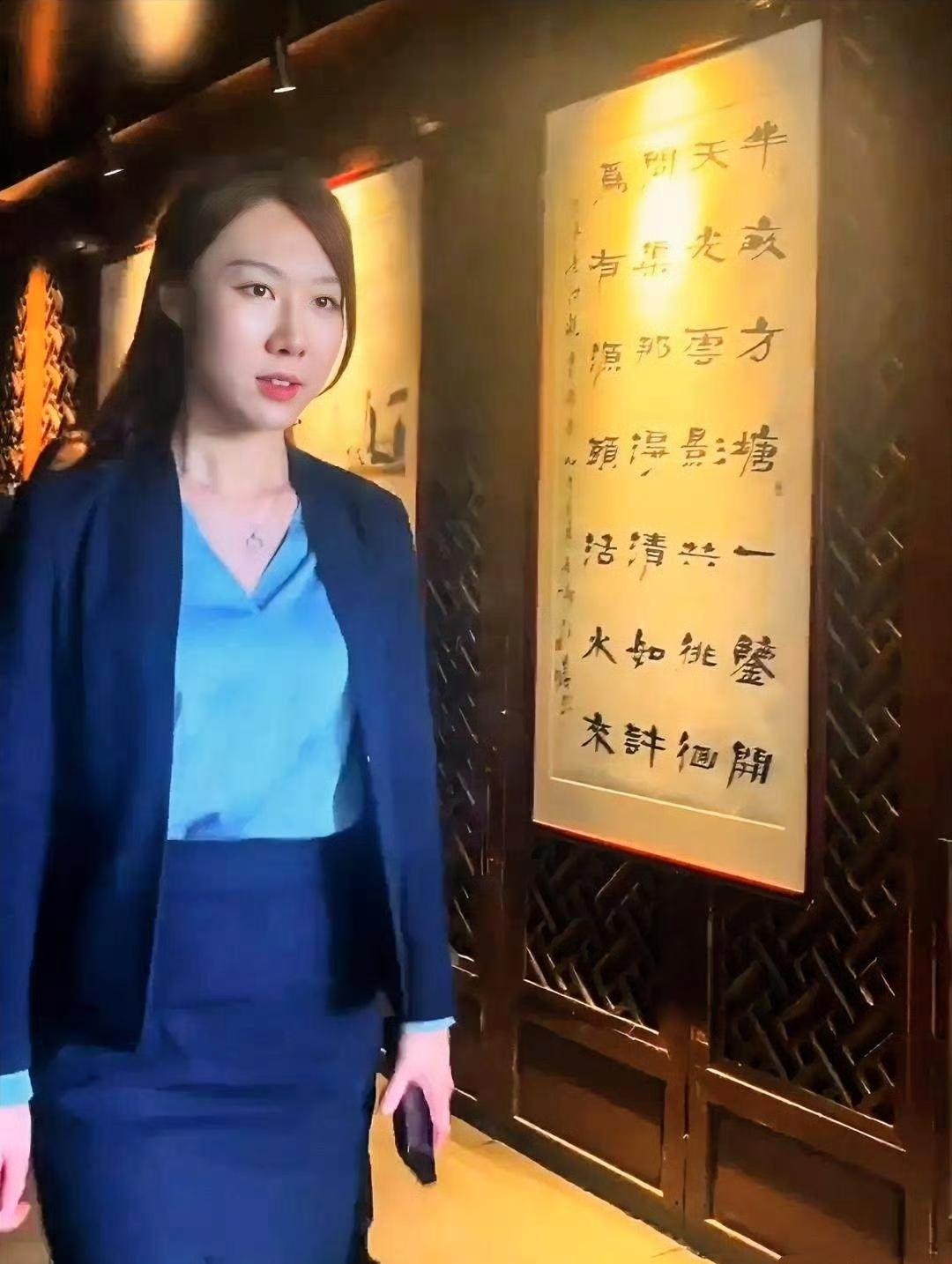 黄仁勋：听说外面传你年薪百万美元？助理：怎么，老板觉得亏了？黄仁勋：亏倒