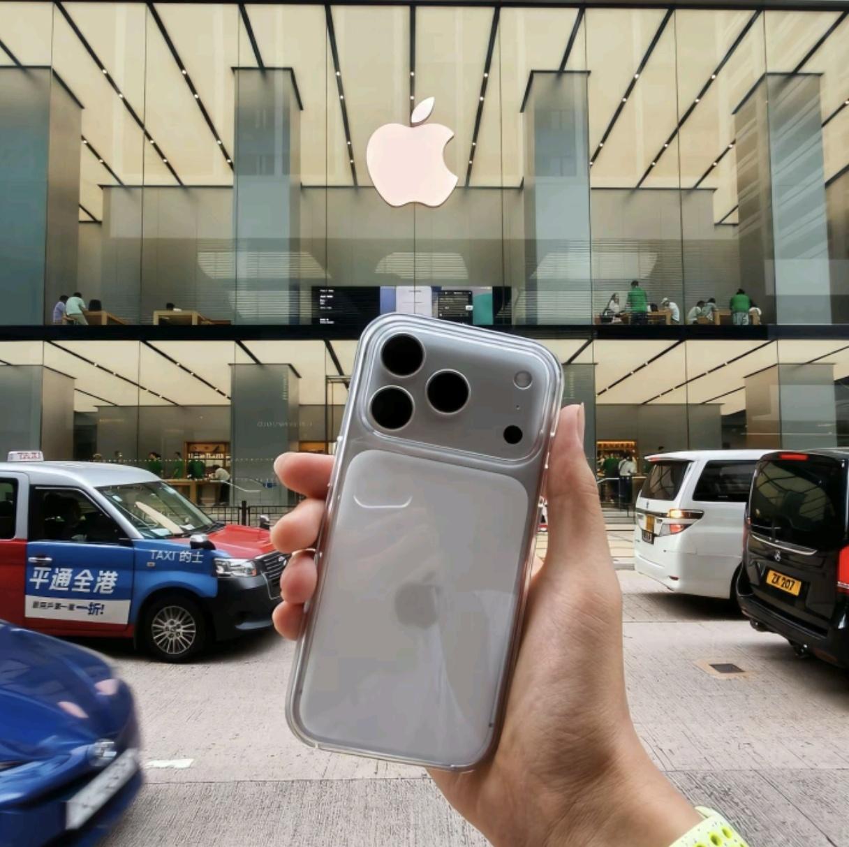 记得买港版iPhone你懂的明天晚上凌晨苹果发布会了记得听劝去香港买iph