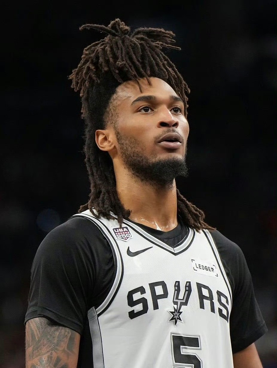 多家NBA媒体记者联合完成新赛季奖项前瞻投票，其中最快进步球员（MIP）投票结果