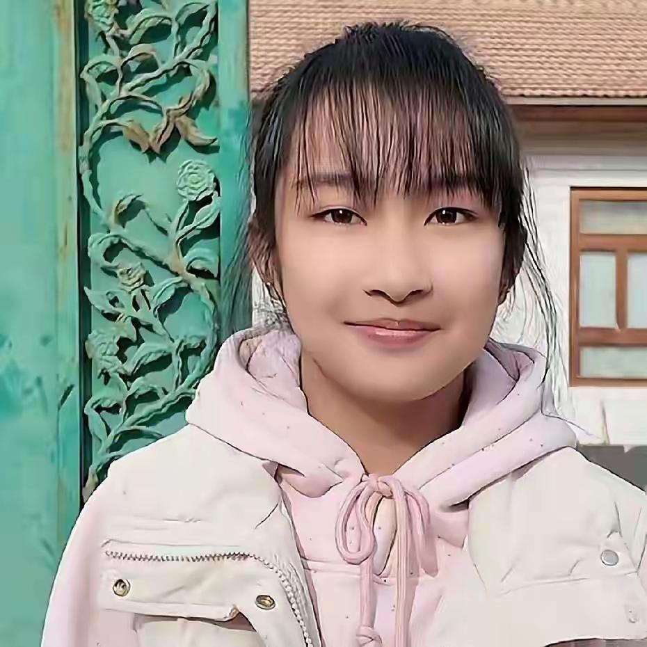 13岁救人英雄李佳婷扎有耳钉，这事居然还引发争议了？我真的看懵了。小姑娘勇