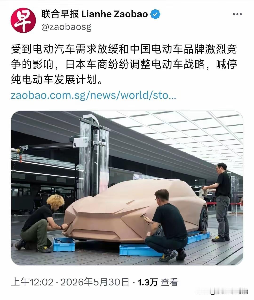 苏州工业园区那个地下车库里，一辆雷克萨斯GX落了厚厚的一层灰。车主是个日本来的高
