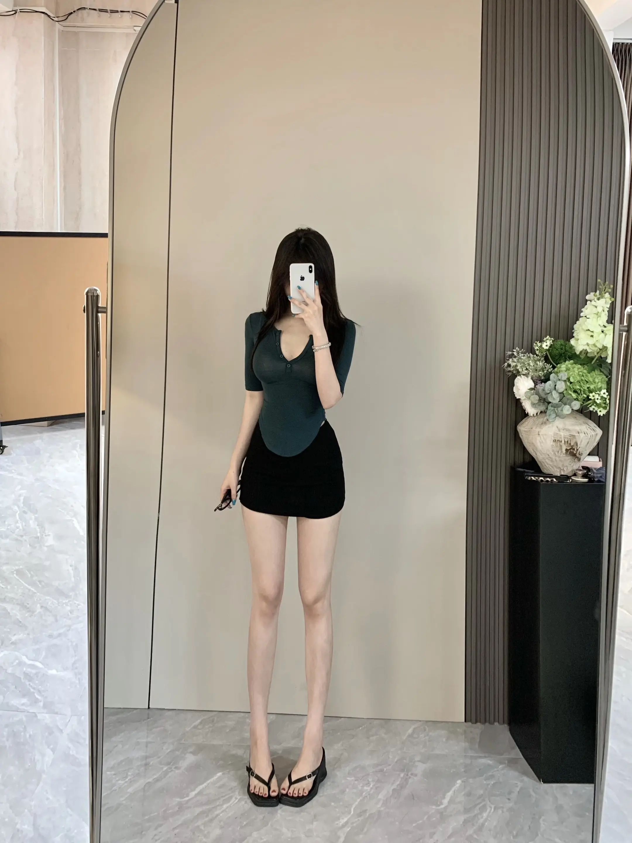 有点好看啊这件小T