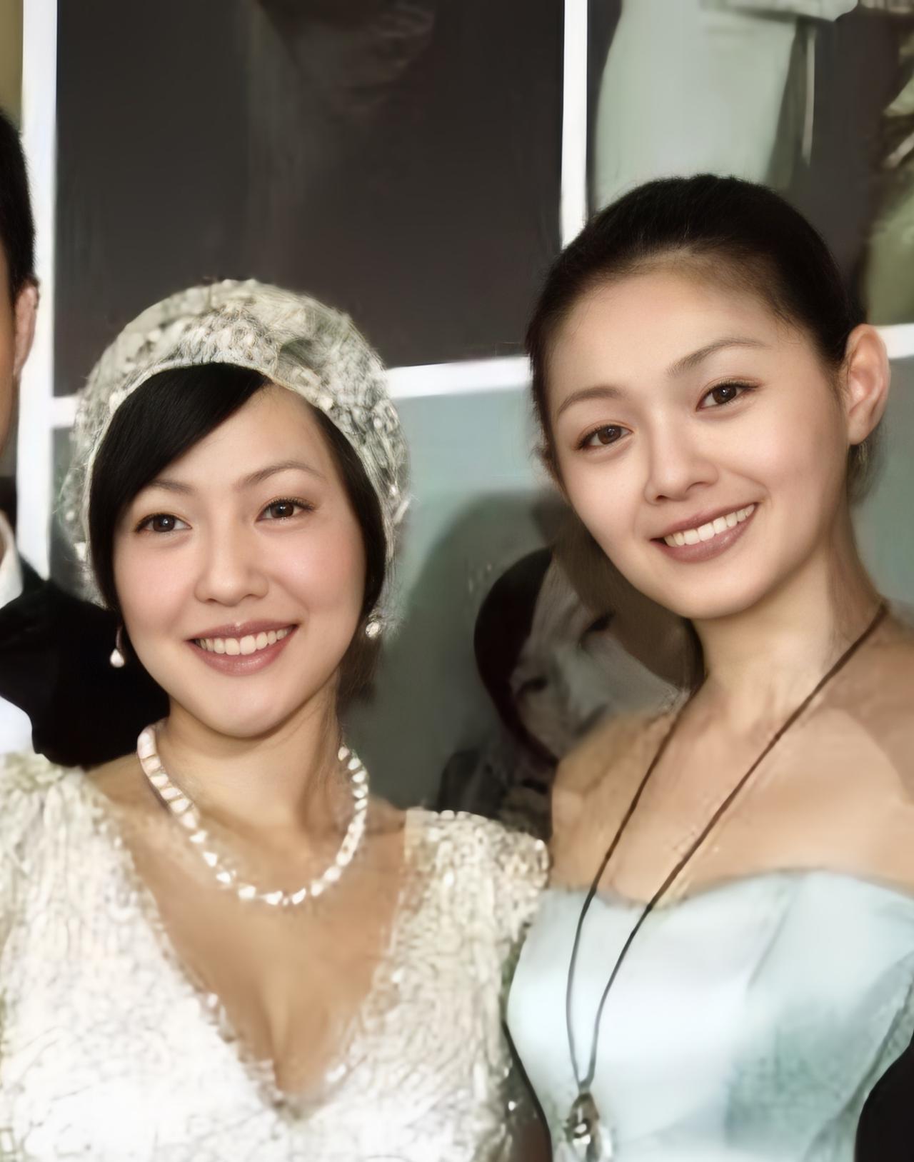 都说女生结婚当天是一生中最美的时刻，这句话真的一点不假。看小S结婚时和大S的合