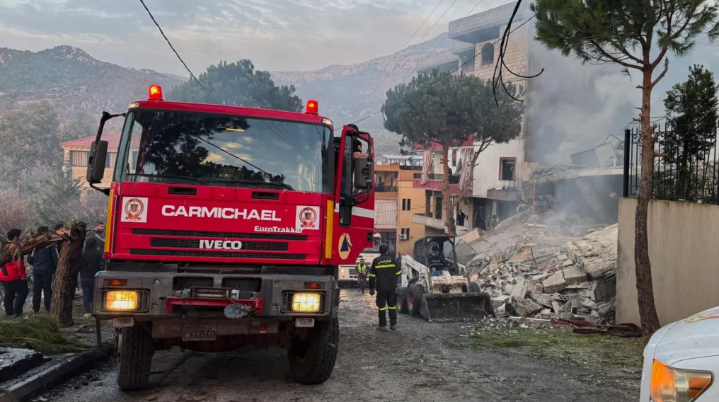 以色列真是一点面子都不给黎巴嫩政府啊，会谈刚结束，战斗机直接发动袭击，又创造了一