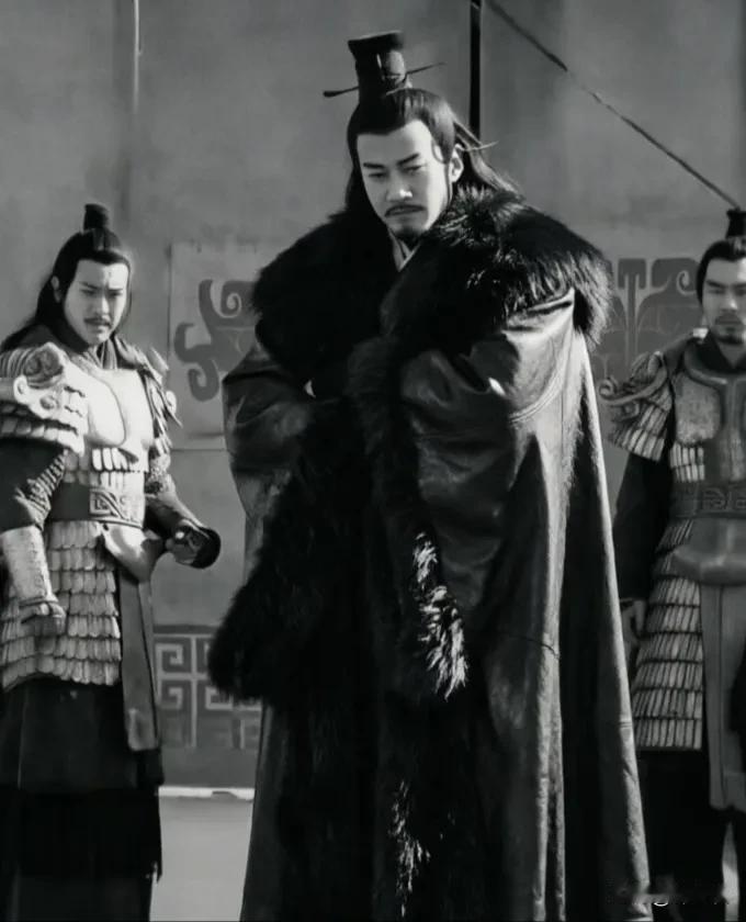 何润东最近因为项羽翻红这件事对我影响很大，星光不负赶路人。何润东真的用心在演项羽