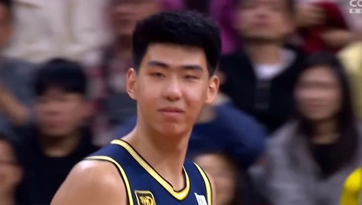 留下徐昕：广东队新赛季三外援配置足够！广东队新赛季很可能