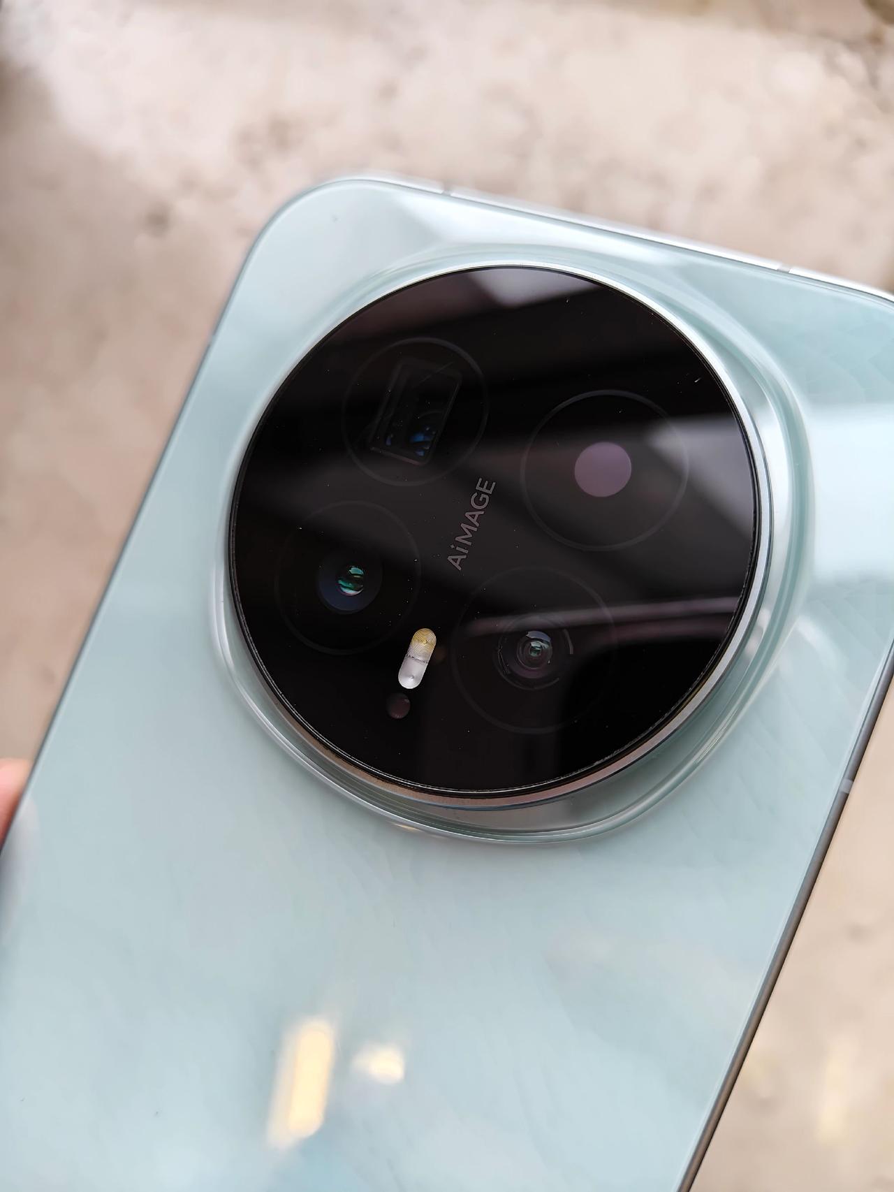 手机集体涨价？荣耀Magic8才是“性价比刺客”！2026手机圈最大瓜是全