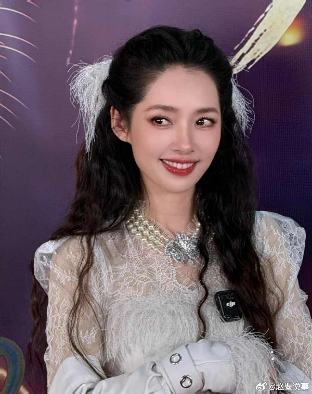 说郭碧婷貌美如花，我不羡慕；说她手握向家全部家产，我也不羡慕。但看她出席元宵晚会