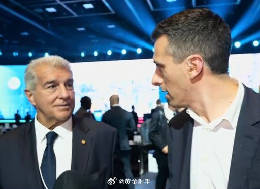 曼城据天空体育报道，欧洲足球俱乐部大会结束后，巴萨主席拉波尔塔在被问及