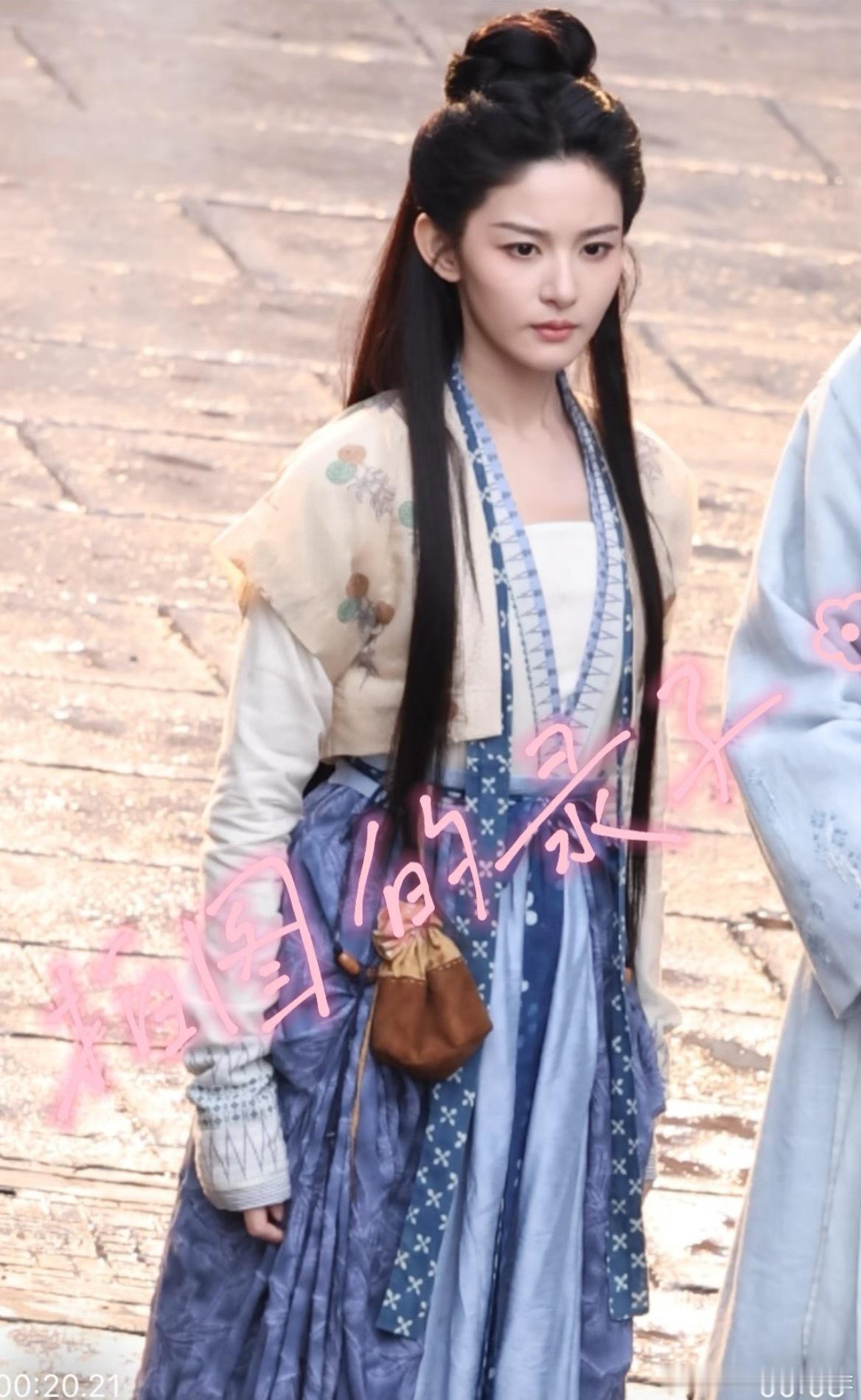 于妈给赵晴做的造型莫名的显壮​​​