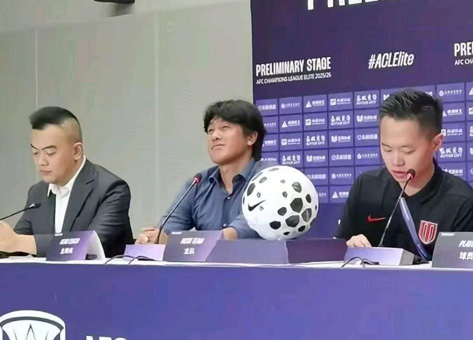 足协选帅还在考虑啥？赶紧联系徐正源！自从国足十八强出局，伊万离任，到现在国足还