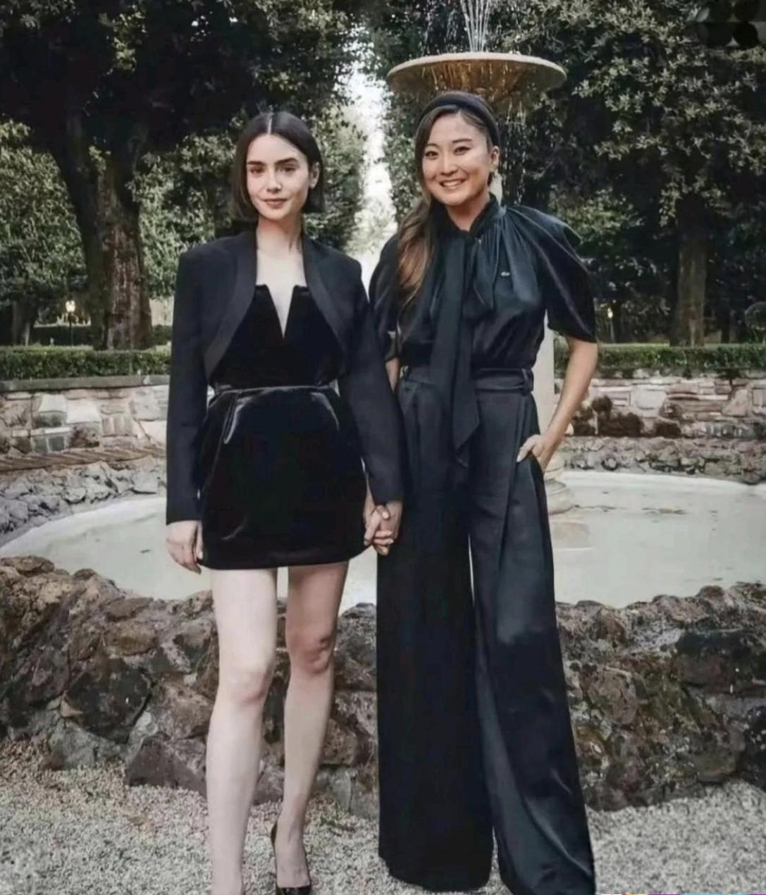 这是贾玲吗？瘦身后的贾玲像换了一个人，根本认不出来了，真的是太美了，连边上美丽的