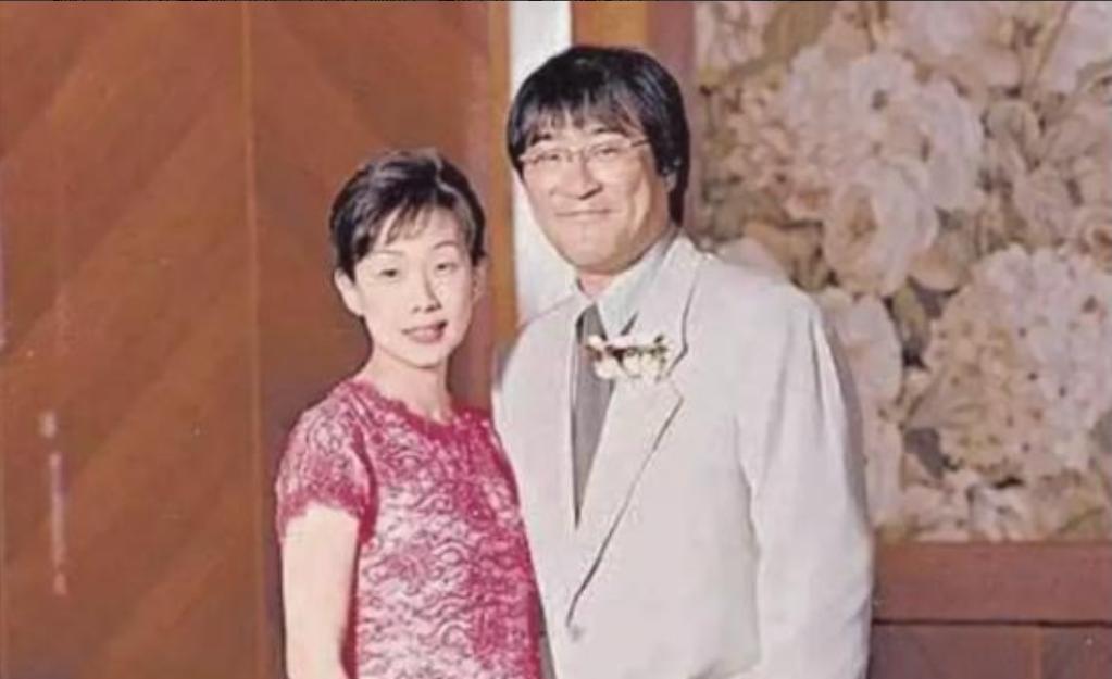 1994年，李宗盛婚内爱上林忆莲，两人为了寻求刺激就悄悄同居，结果没多久，林忆莲
