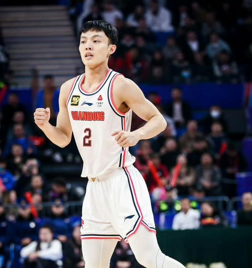 26年CBA全明星首轮投票结果出炉！其中南区票王是徐杰，领先后场第二名新秀