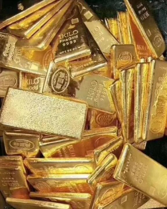 别再盯着那些乱七八糟的新闻了，什么委内瑞拉又怎么了，那都是障眼法。就一件事，记