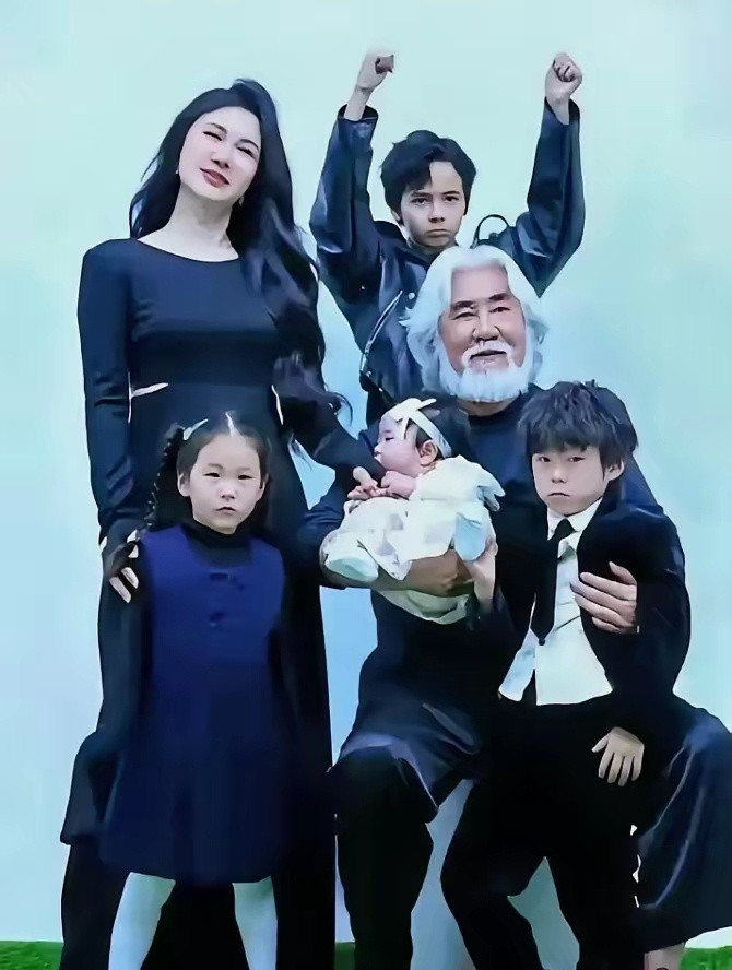 有一些网友给张纪中提出建议！​应该尽快带孩子去做亲子鉴定，这几个孩子里面，没有一