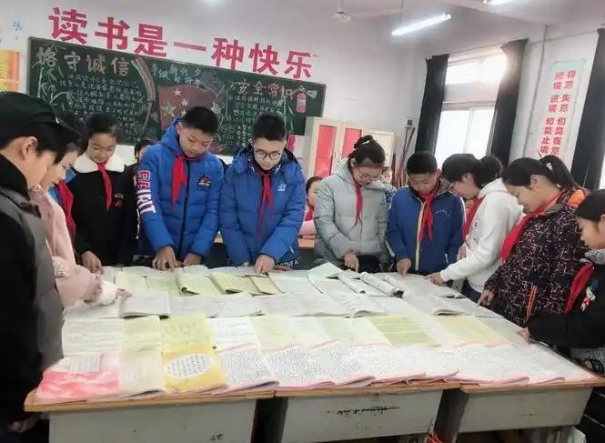 教过那么多孩子，我发现小学成绩的几个规律：1、小学的学霸可能是假的，但学渣大