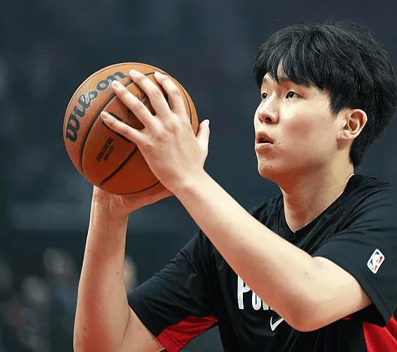 杨瀚森今天大爆发，原因其实很简单，不是身体更快了，也不是练级有效了，而是职