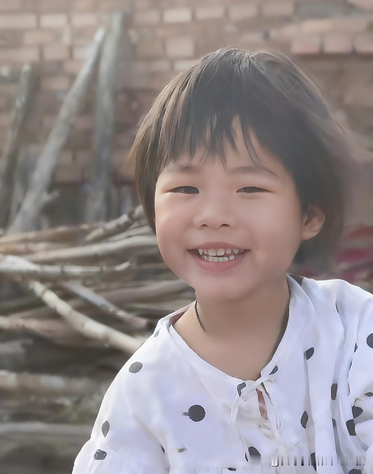 辽宁建平县这个小女孩终于找到了！她缩在山沟里，生命体征平稳。刚才刷到这样的消息，
