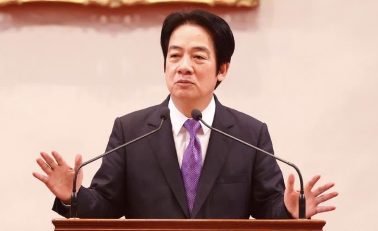 赖清德，这个脸上都贴着台独标签的政客，一直以来叫嚷台湾是“主权国家，”曾几何时，