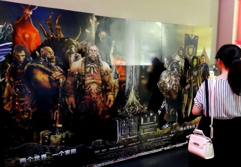 我不认同“游戏害了年轻一代”这种说法。游戏就像一面镜子,照出的是“失控”与“逃避