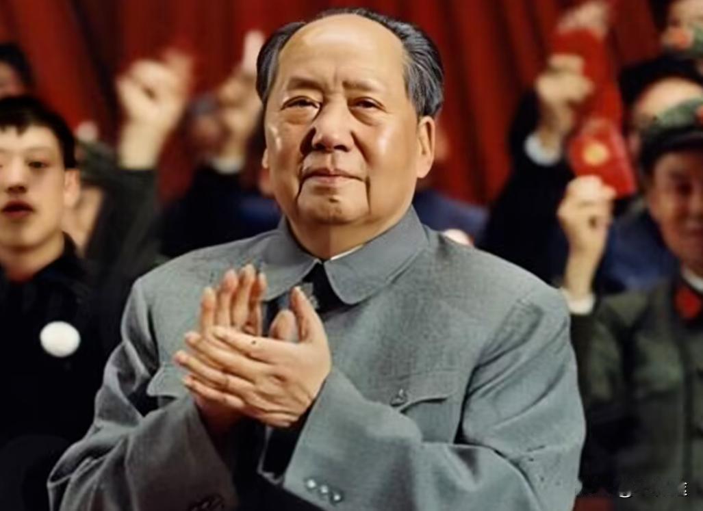 再也不愿回到毛主席那个时代了，有人这样说，其实也不愿再回到小时候，可话说回来也回