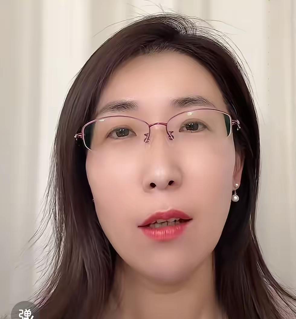 朱女士的好日子要来了！她老公和三儿的信息已经被扒个精光，唐某找的这个三儿，年纪轻