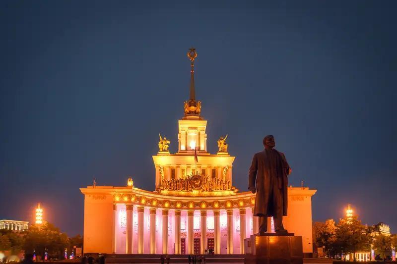 苏联和俄罗斯对高尔察克的评价存在明显差异：苏联时期的评价在苏联存在的七十多年