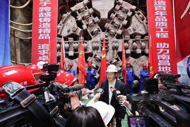 南昌地铁三期真的不能再拖了，眼看着周边长沙、合肥的地铁里程都破300公里，我们现