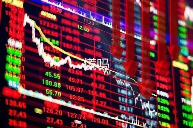 一个常识两种思路。首先是常识的力量：怕赔钱就别投资是生活常识，买彩票的有怕不