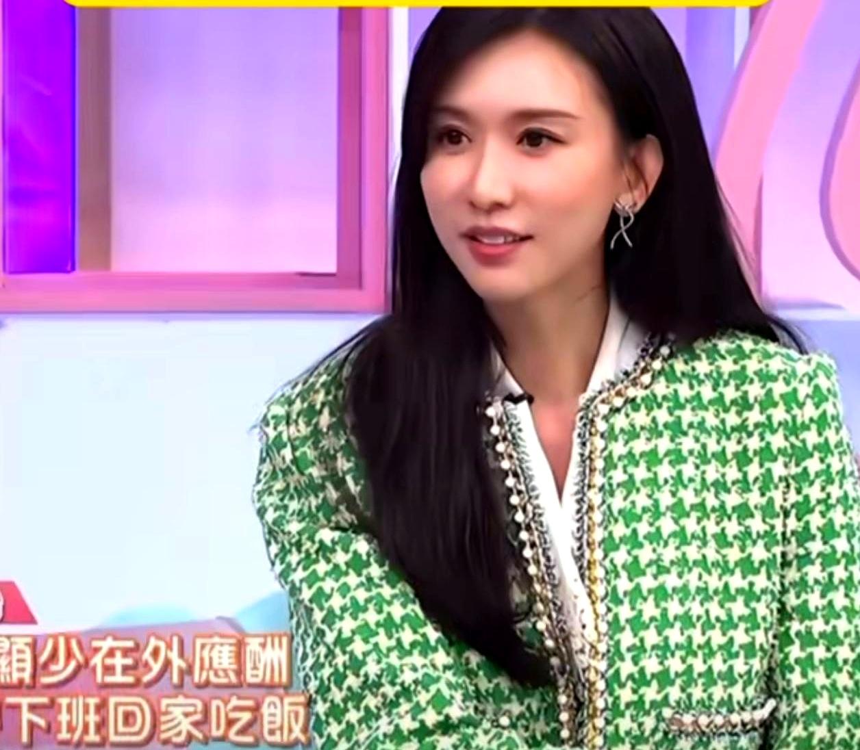 你说林志玲这样的女神，怎么会甘愿住一居室、给农村公婆做饭，还说自己对老公的一切都