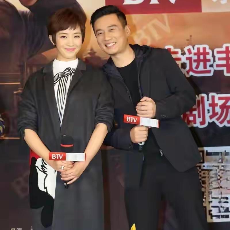 男人长相如此帅气，女的长相如此漂亮他们两个人都是演员，要演技有演技，要颜值有颜