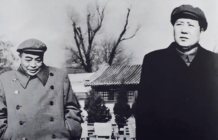 🍀1961年，彭德怀主动写信毛泽东请求前往湖南工作，毛泽东大度回应：彭德怀同志