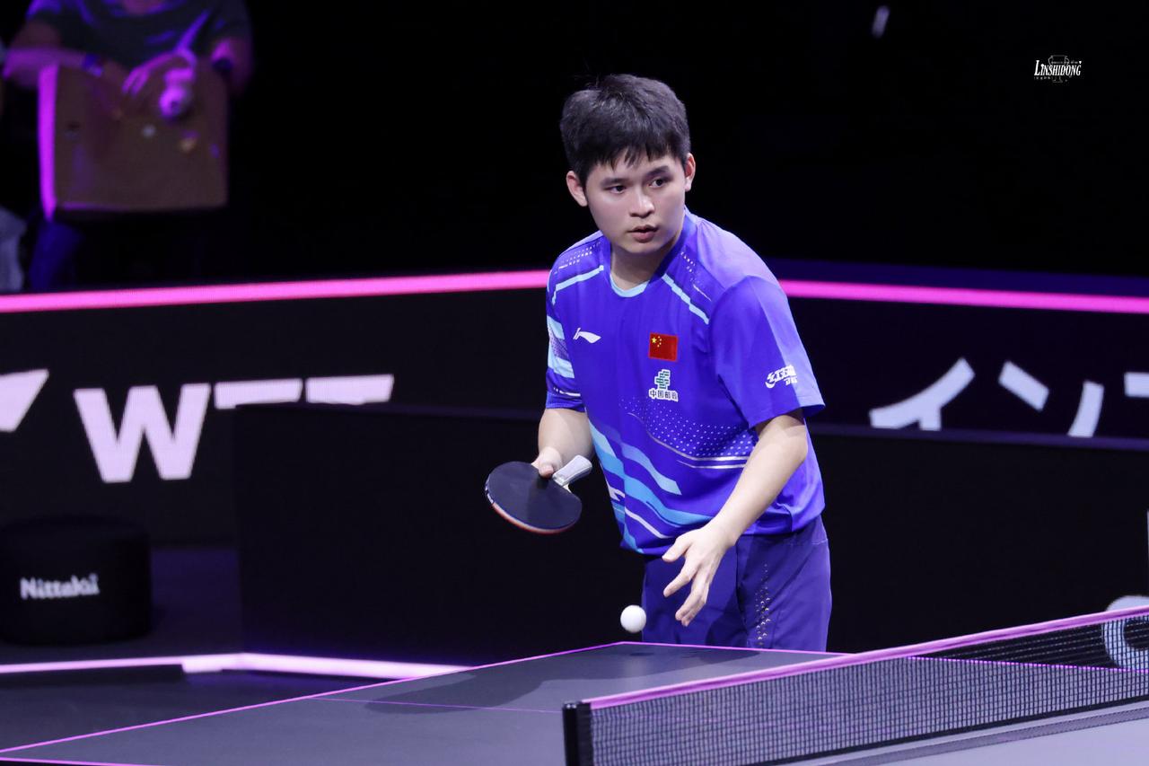 林诗栋3-0张禹珍伦敦世乒赛男团1/4决赛，中国对阵韩国。第一盘，王楚钦