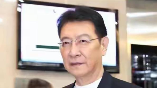 赵少康为什么对我们恨之入骨，就是因为在解放战争期间，他爸爸被解放军俘虏了两次，每