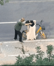 大爷最后还不忘擦手[捂脸哭][捂脸哭][捂脸哭]