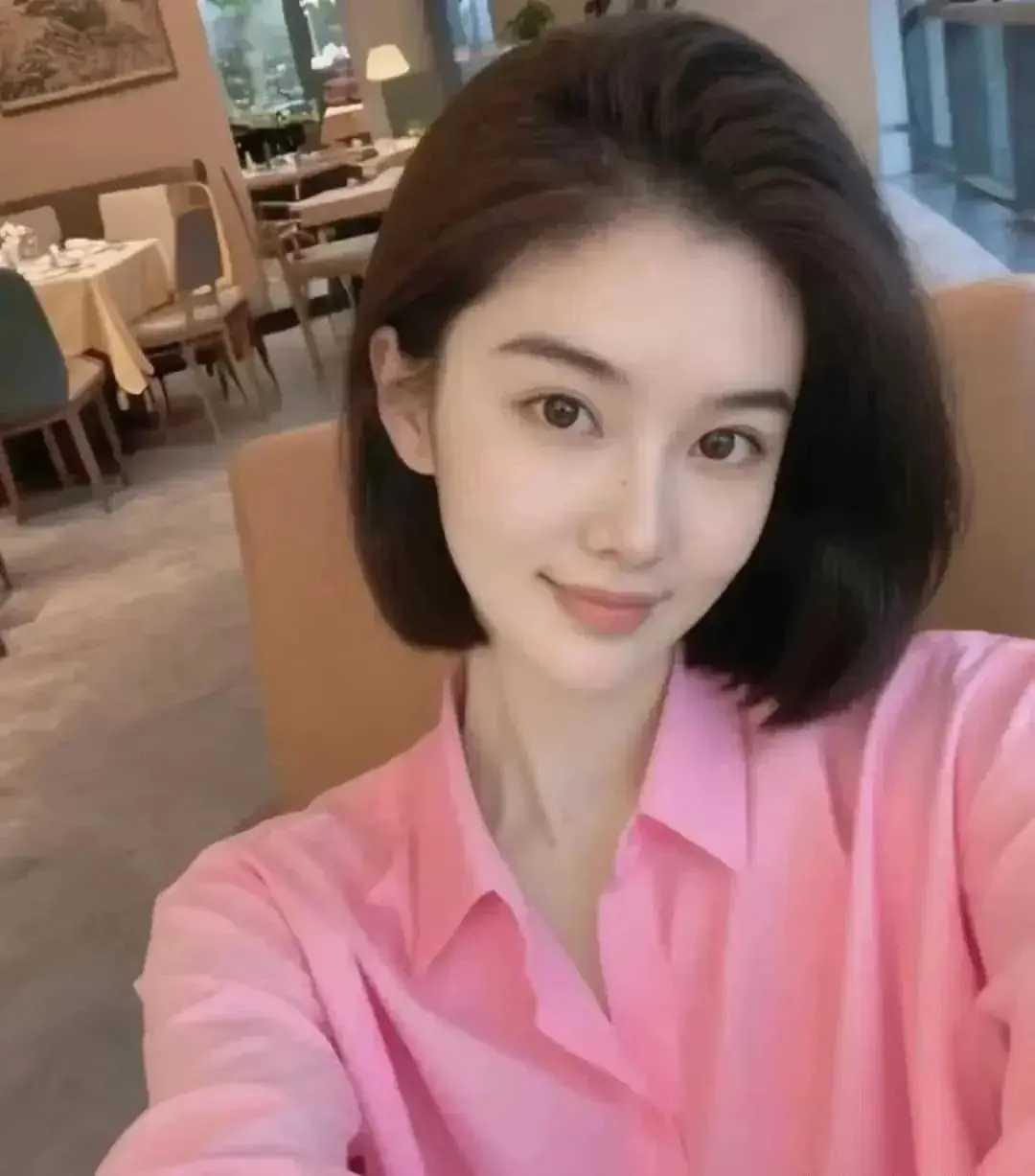 看上女儿，来了老妈