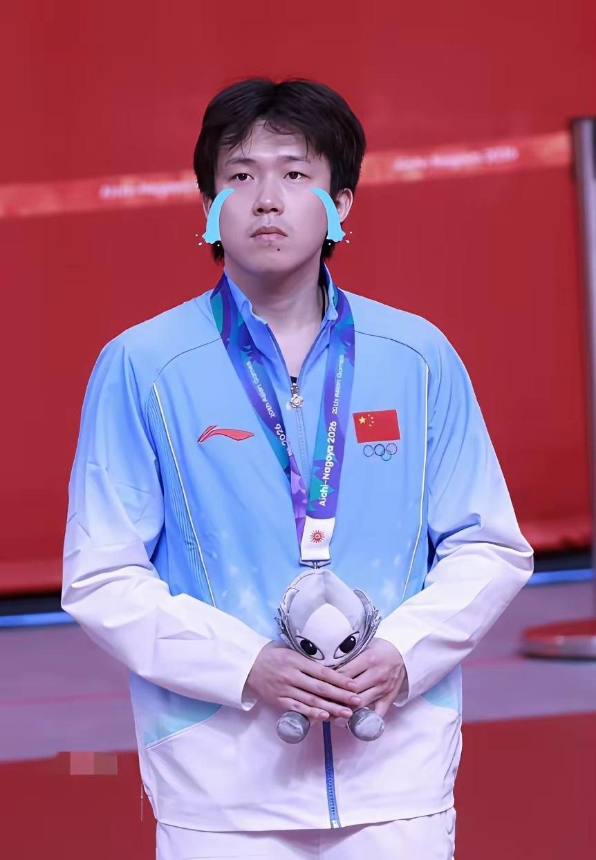 不少球迷热议，如果2028年洛奥之后王楚钦选择退役，乒乓格局将会迎来巨大反转，这