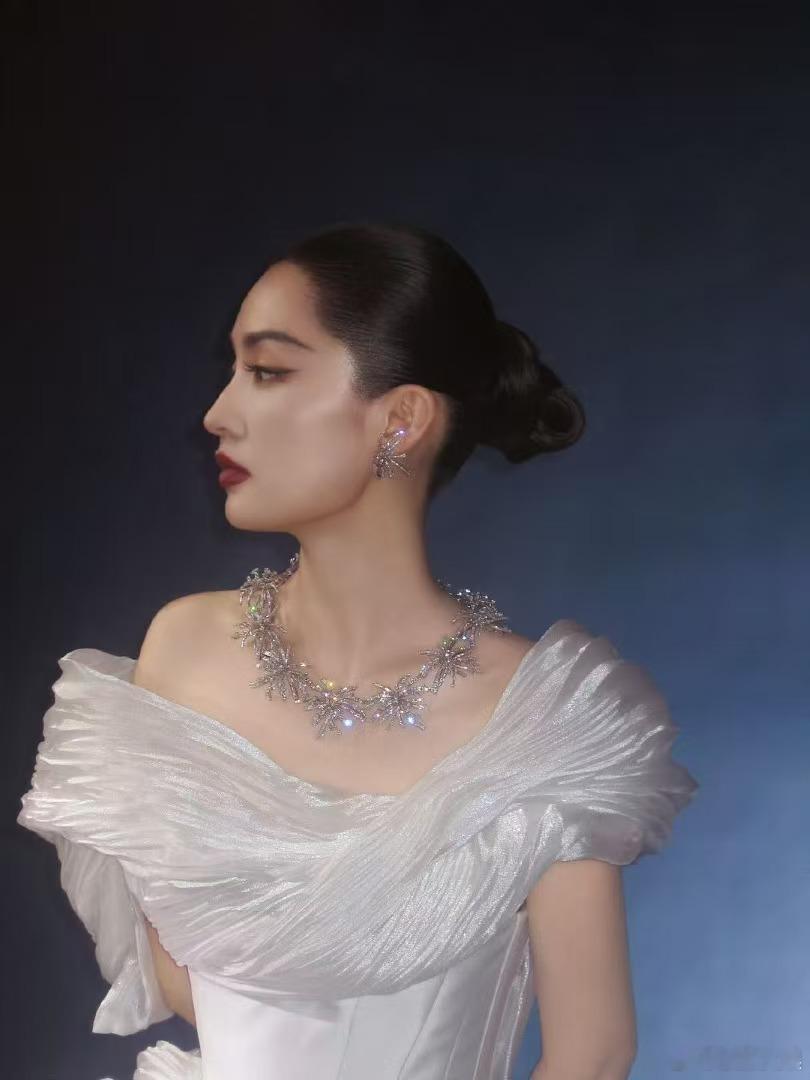 李沁黑天鹅与白天鹅李沁拍摄碎片李沁拍摄碎片，哇塞，行行行​​​