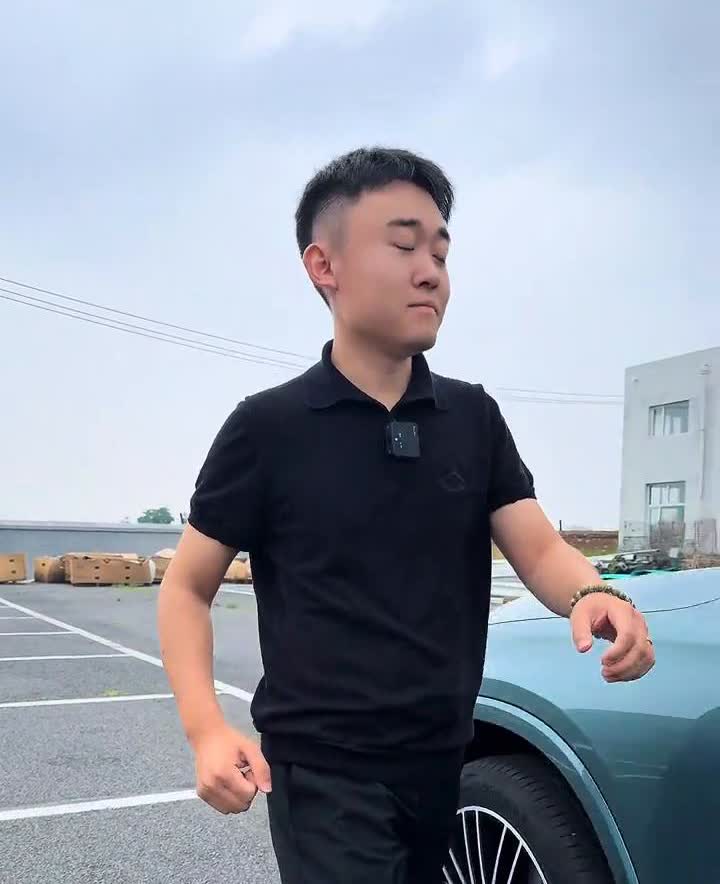 预防性安全，奔驰在事故前一秒做了什么？当车辆高速发生失控时，奔驰能为您做些什